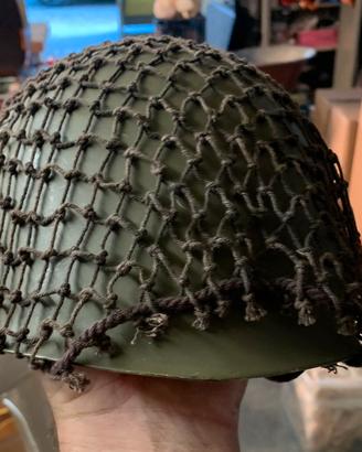 elmetto militare in acciaio