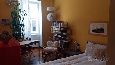 Bella camera colorata