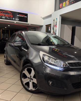 KIA RIO 3A SERIE (2011) RIO 1.1 CRDI 5P COOL (55 K