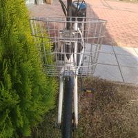 e-bike pedalata assistita e motika