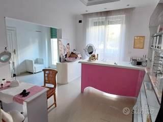 150 mq in posizione strategica - ideale ufficio o