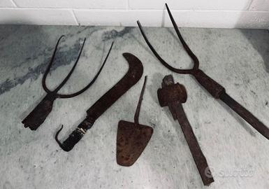 Antichi attrezzi agricoli del 800