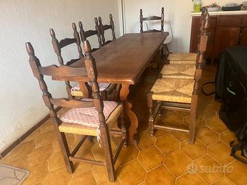 tavolo fratino in legno più otto sedie.