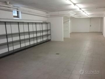 Magazzino mq.216 (PRIVATO)