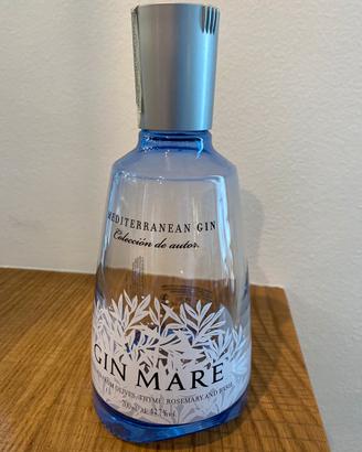 Bottiglie gin vuote