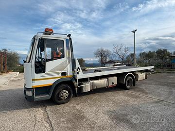 Carroattrezzi usato Iveco 75.14uso speciale