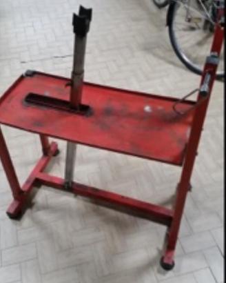 banco officina riparazione biciclette