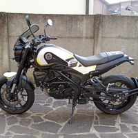 Moto Benelli Leoncino 250