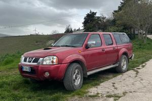 Nissan Navara 2.5 doble cab