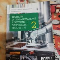 Libro di scuola superiore dell'alberghiero 