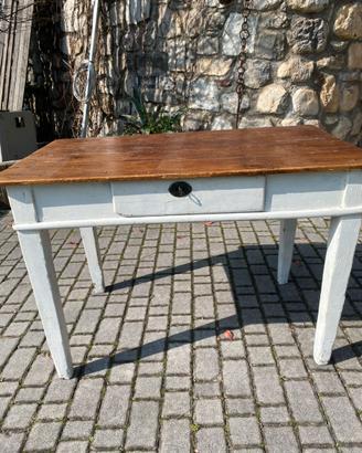 Tavolo in legno