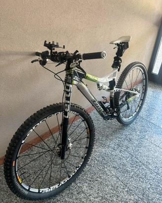 cannondale scalpel full carbon
