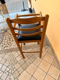 Sedia in legno per la pappa