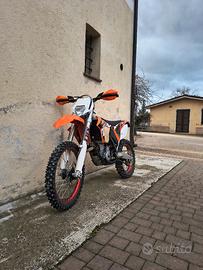 moto KTM 