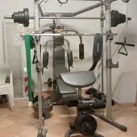 Palestra multifunzione con pesi e accessori