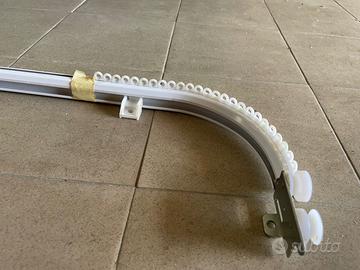 Binario tenda con curva a destra