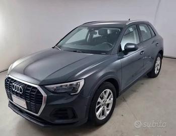Audi Q3 S-Tronic TDI