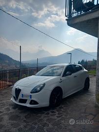 Alfa Romeo Giulietta Quadrifoglio Verde