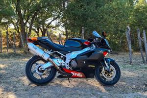 Aprilia RSV 1000 