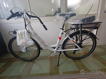 Bicicletta elettrica a pedalata assistita