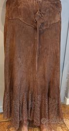 gonna ampia in camoscio