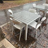 Set tavolo e sedie