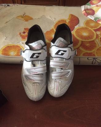 Scarpe ciclista