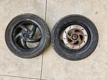 coppia cerchi per Piaggio Runner
