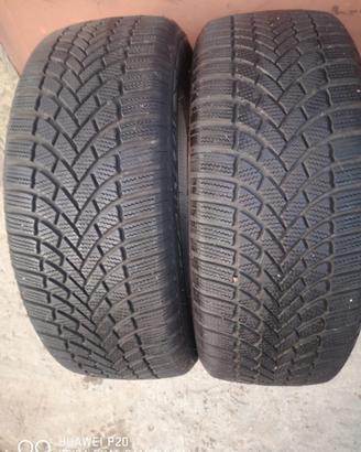 2 gomme invernali Bridgestone