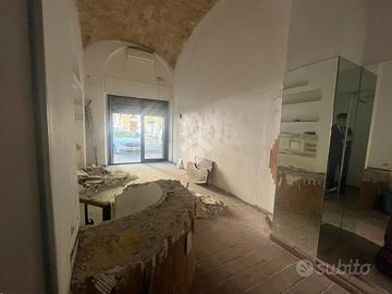 NEGOZIO A ROMA