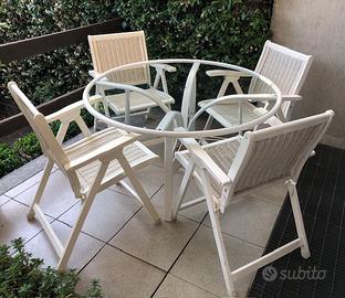 Set  tavolo in cristallo con 4 poltroncine