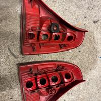 Fanali posteriori renault clio 2001