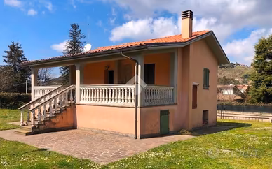 VILLA SINGOLA A ROCCA PRIORA