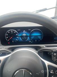 MERCEDES 180 D