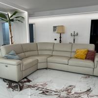 divano letto in pelle con angolo relax 