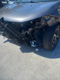 Mercedes-benz A 180 2018 incidentata sinistrata