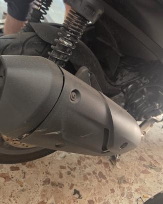 SOLO BLOCCO MOTORE PER PIAGGIO BEVERLY 300 HPE 202