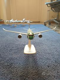 Herpa Snap-Fit Airbus A330-900 condor scala 1:200