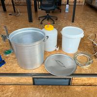 Kit attrezzature per autoproduzione della birra