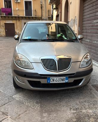 Lancia Y  motore buono