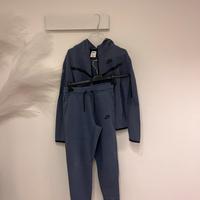 Completo Nike tech blu scuro 13 anni