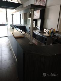 Bancone Bar professionale completo con vetrina