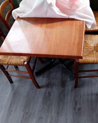 Tavoli in legno
