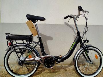 Bici pieghevole  elettrica nuova