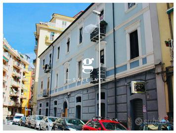 Negozio Salerno [Via Francesco CrispiVCG]