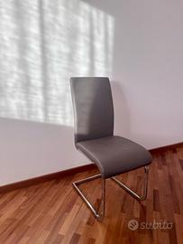 6 sedie moderne grigie con struttura cromata