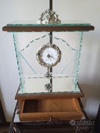 prezioso orologio a pendolo 