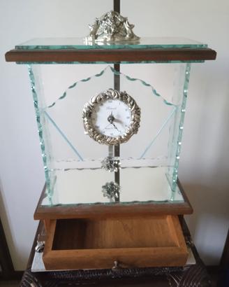 prezioso orologio a pendolo 