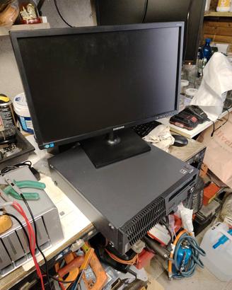 pc Lenovo +monitor Samsung