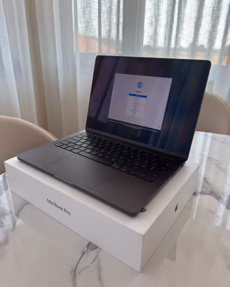 MacBook Pro M3 Pro 14”